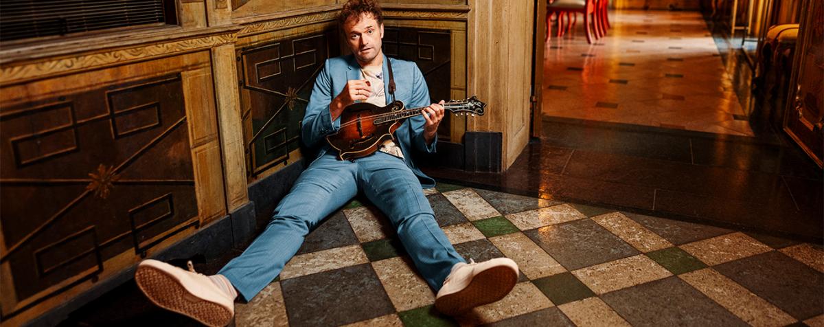 Chris Thile updated banner Sep 2025